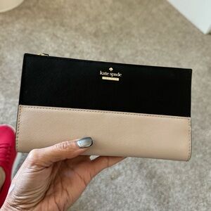 New with tags Kate Spade leather wallet